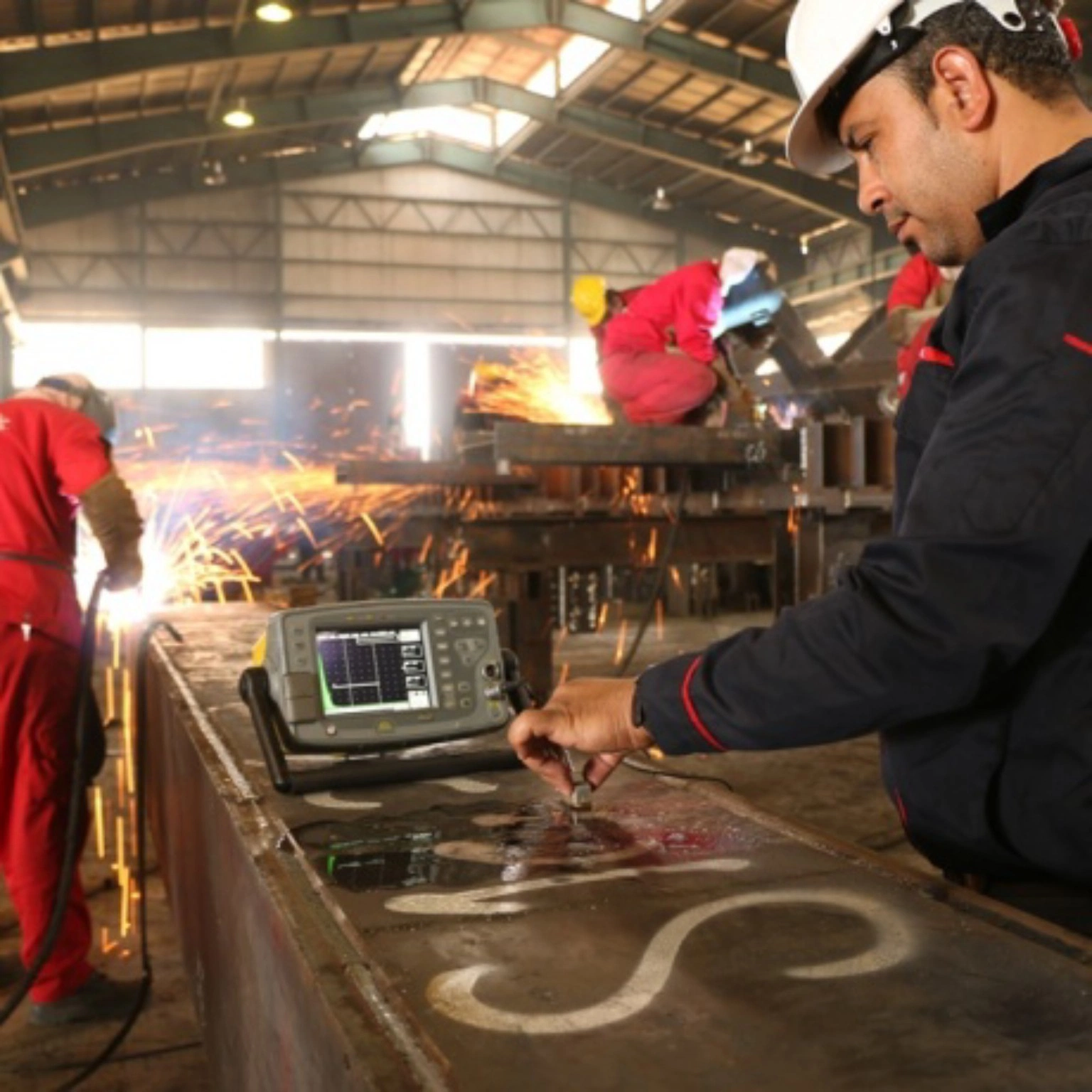 Industrial quality inspection before export packing Industrial quality inspection during metal fabrication before export packing